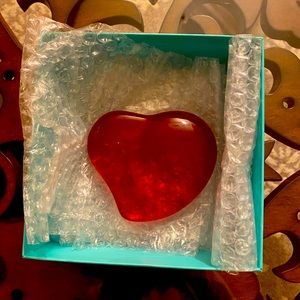 Tiffany Elsa Peretti
Red Heart Paperweight